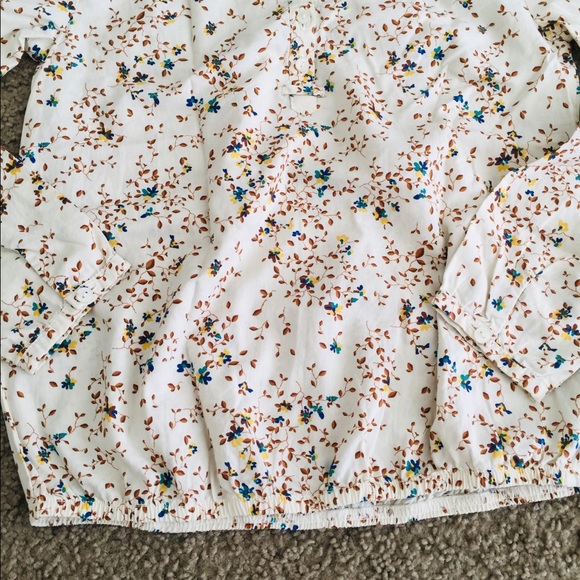 Top - Picture 2 of 4